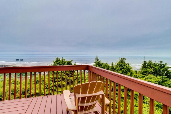 Pacific Coast Views image 14